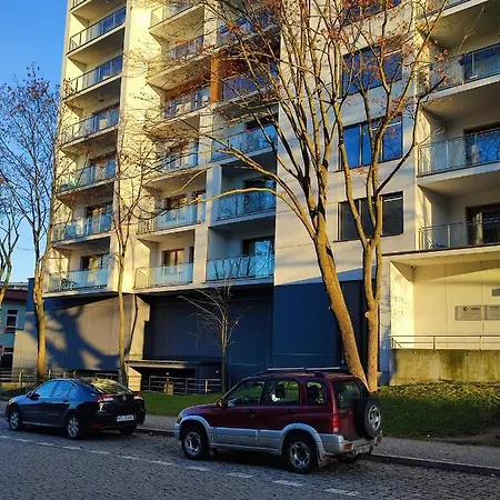 Opera Kolobrzeska 6 Super Vip Parking Apartment *