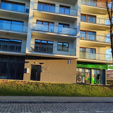 Opera Kolobrzeska 6 Super Vip Parking